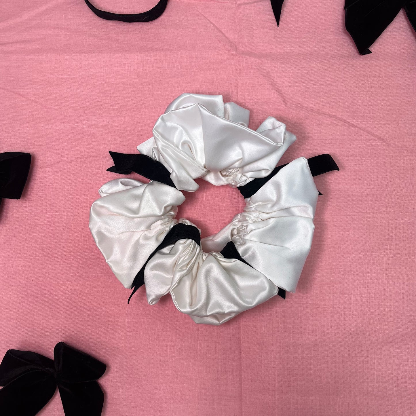 Extra Gather Scrunchie - White